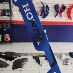 Cubre Cadena Metalico para Moto Honda