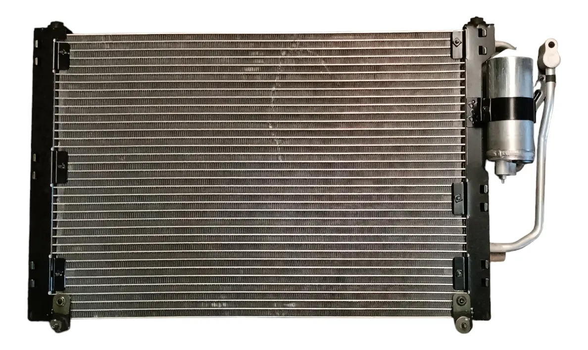 Condensador de Aire Acondicionado (radiador de A/A) Automotriz